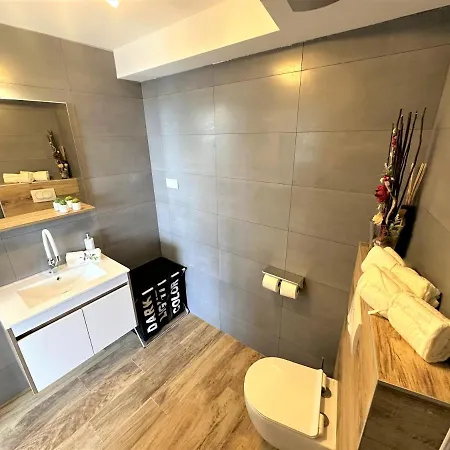 Hillside Volosko Apartment *