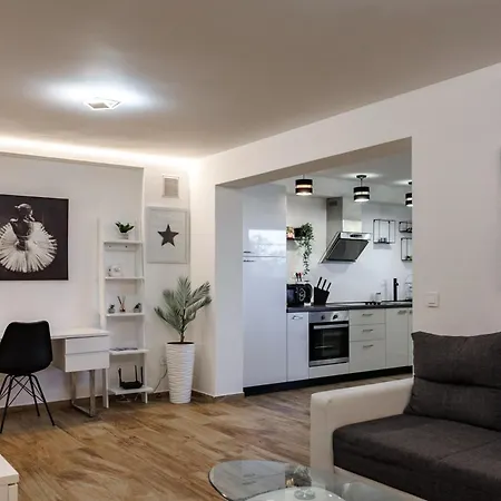 Hillside Volosko Apartment